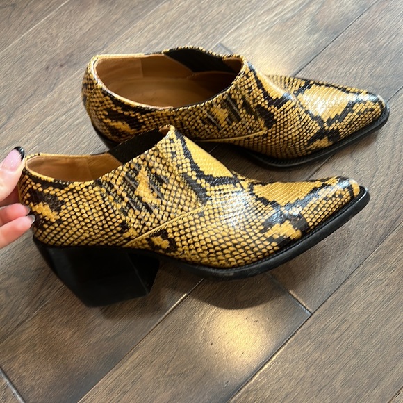 Chloe python ankle boots - Picture 3 of 3